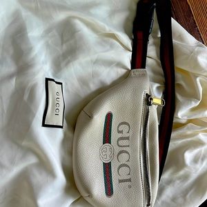 Gucci belt bag